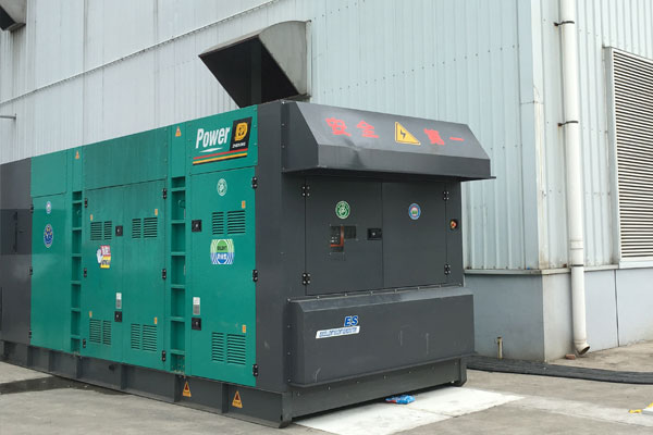 禅城燃油滤清器的更换流程是怎样的？