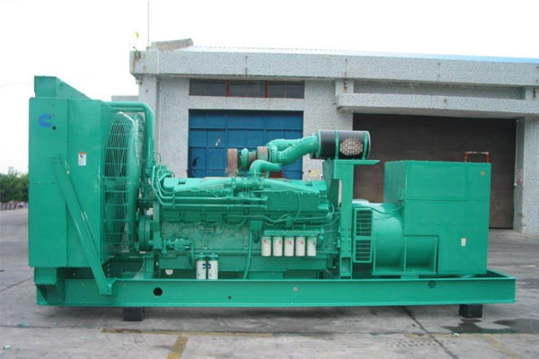 禅城工厂发电机应急发电时如何更准确地检查发电机状态？